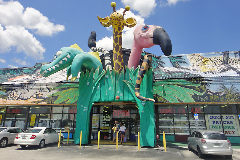 Jungle theme gift shop on Hwy 192 in Kissimmee