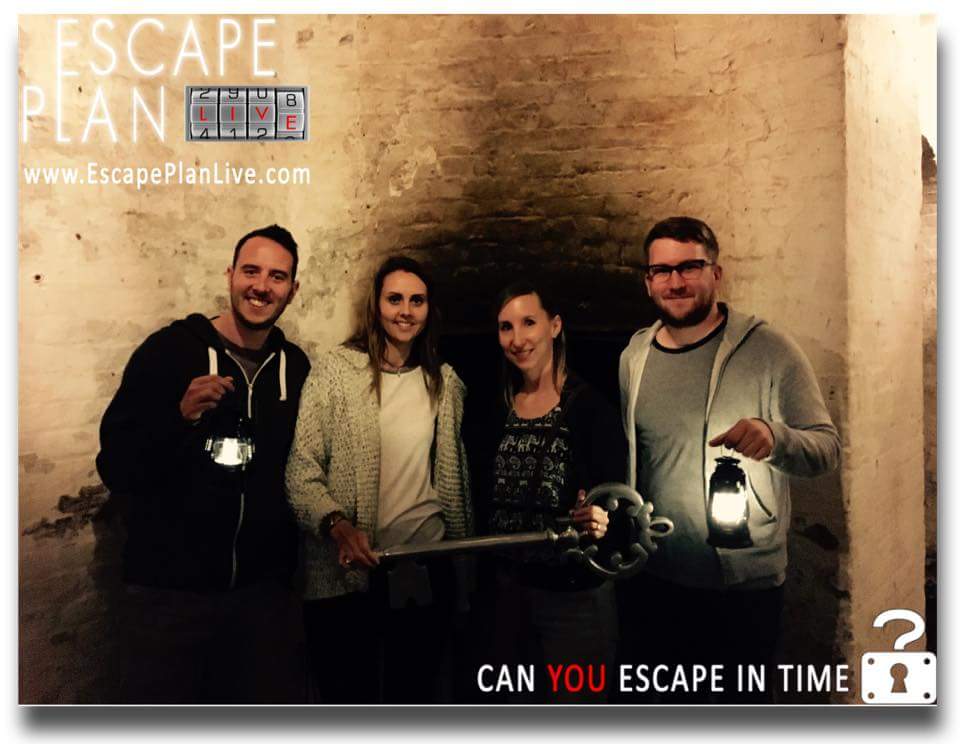Escape Plan - An alphabet dating idea for E